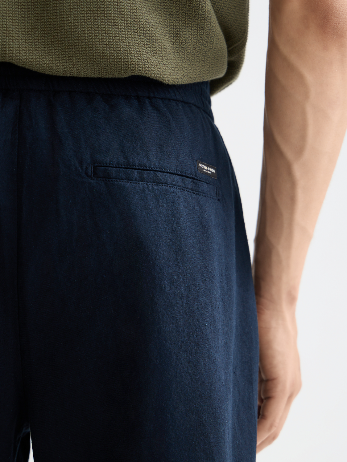 Essentials Fave Bermuda Shorts - NIGHT