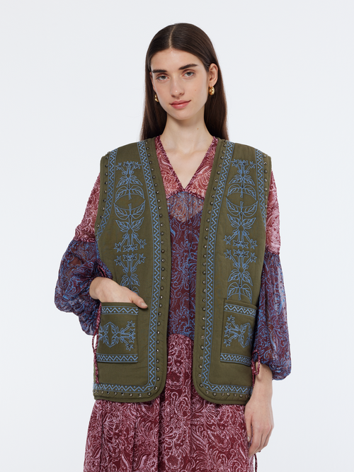 Floral embroidered gilet