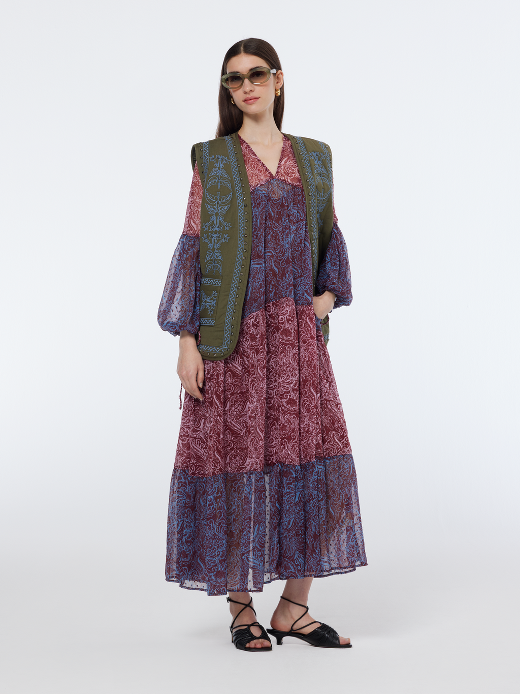 Floral embroidered gilet