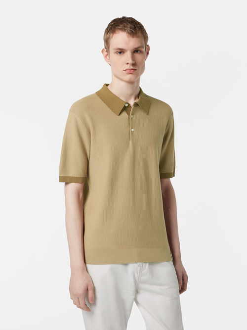 Structured knitted solid polo