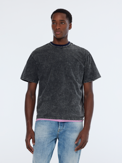 Washed pocket relaxed fit t-shirt