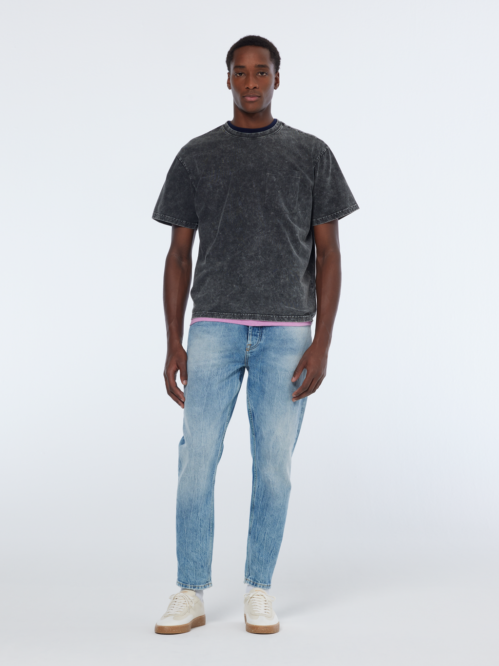 Washed pocket relaxed fit t-shirt