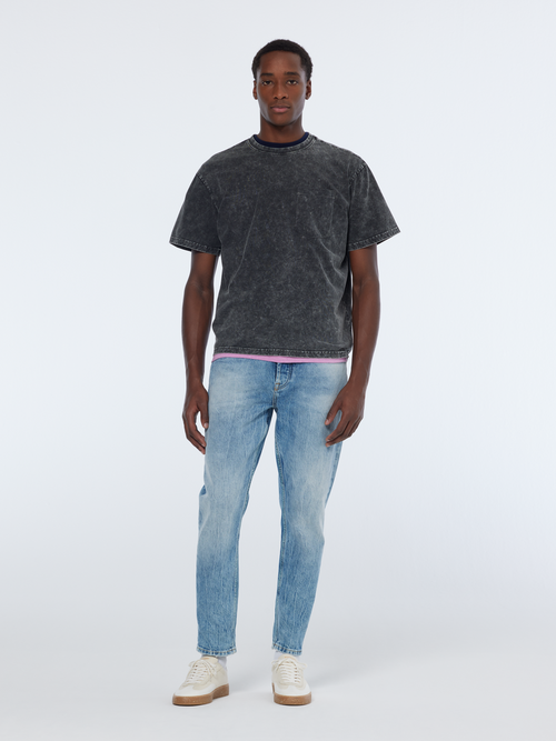 Washed pocket relaxed fit t-shirt