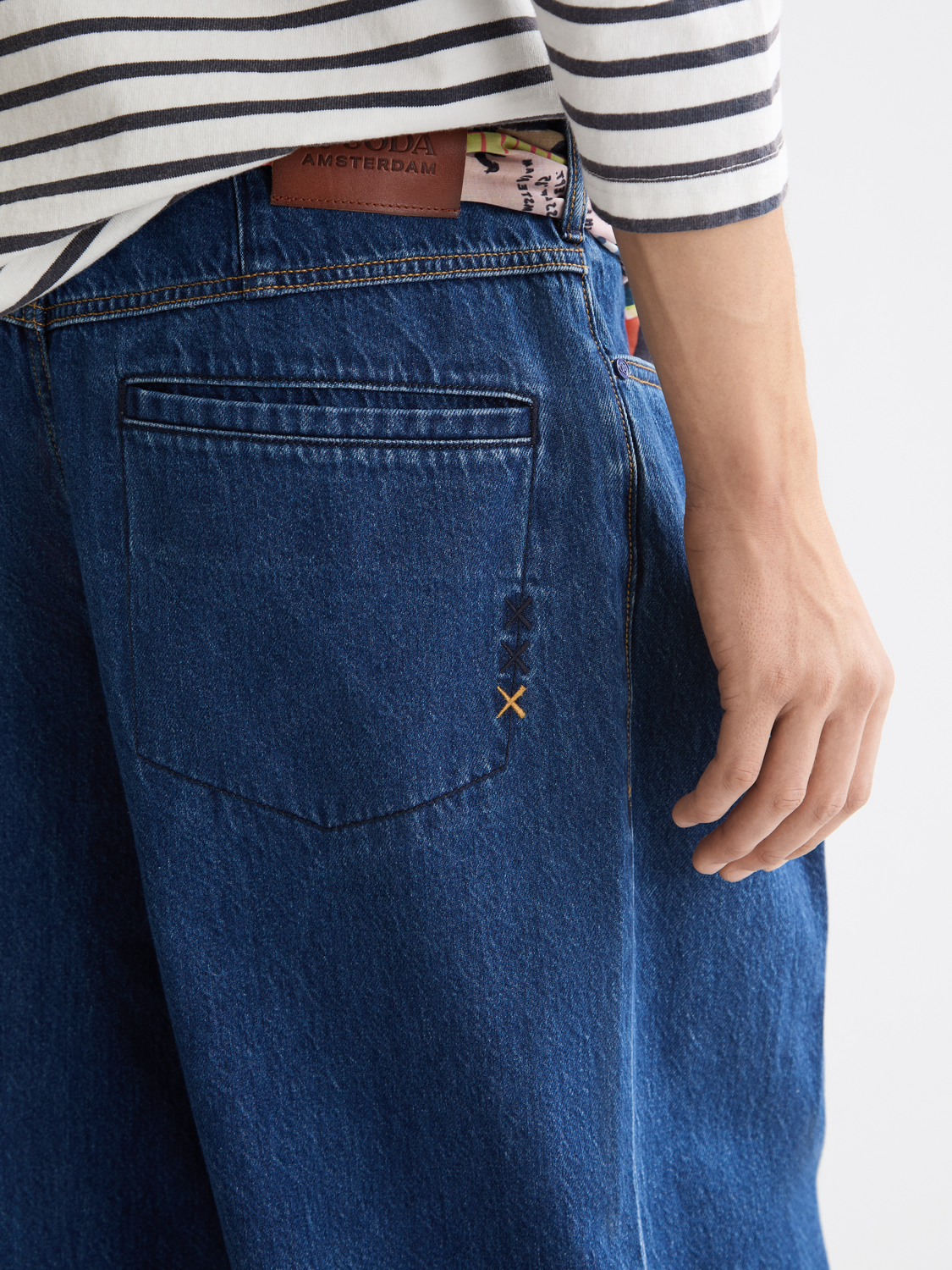 Seasonal super loose pleat denim