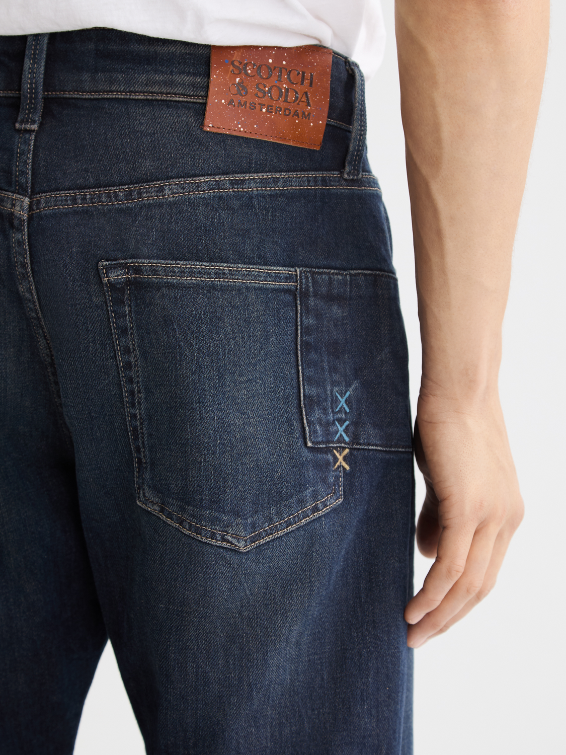 The Zee straight denim