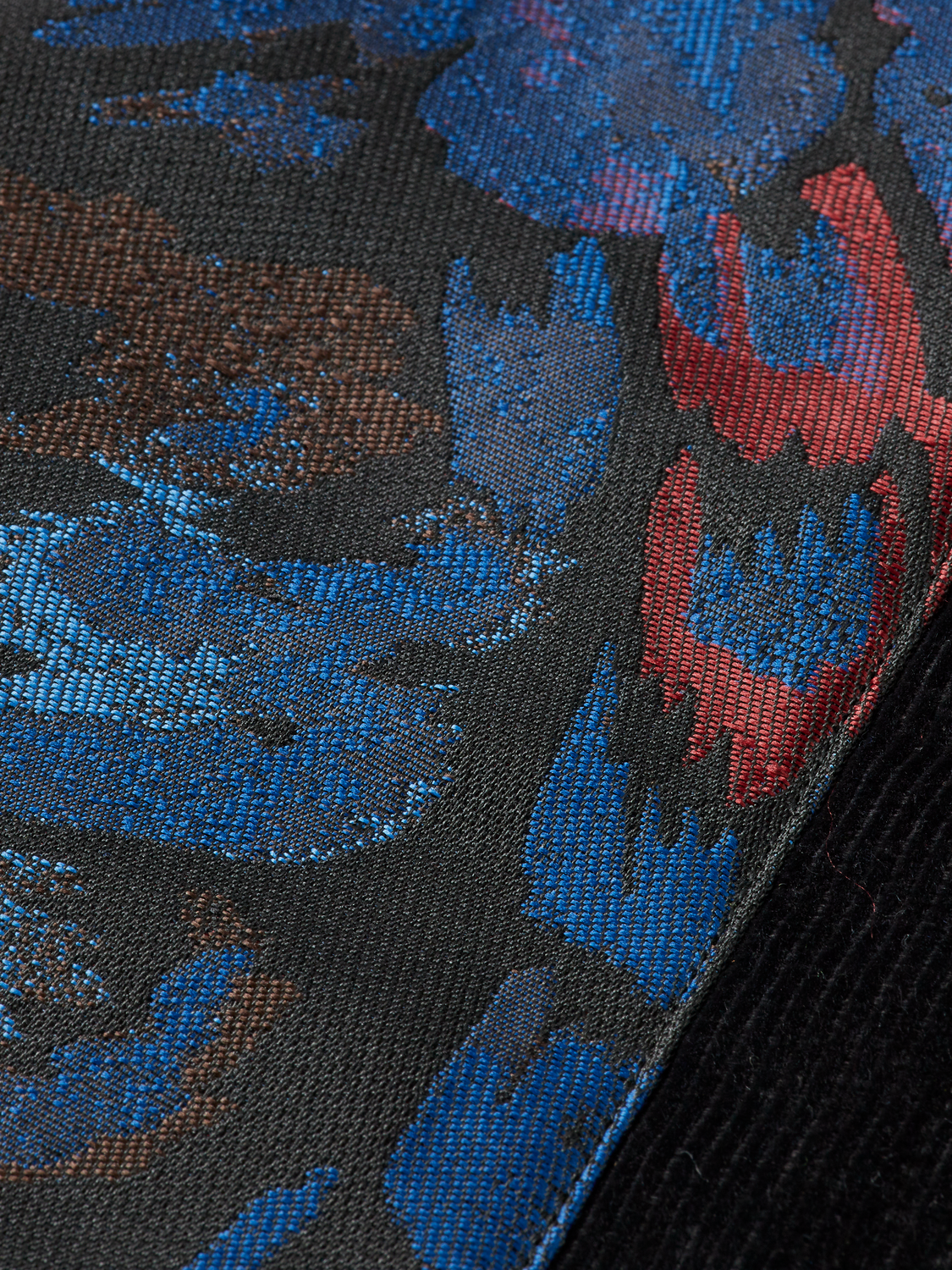 Jacquard feathers blouson