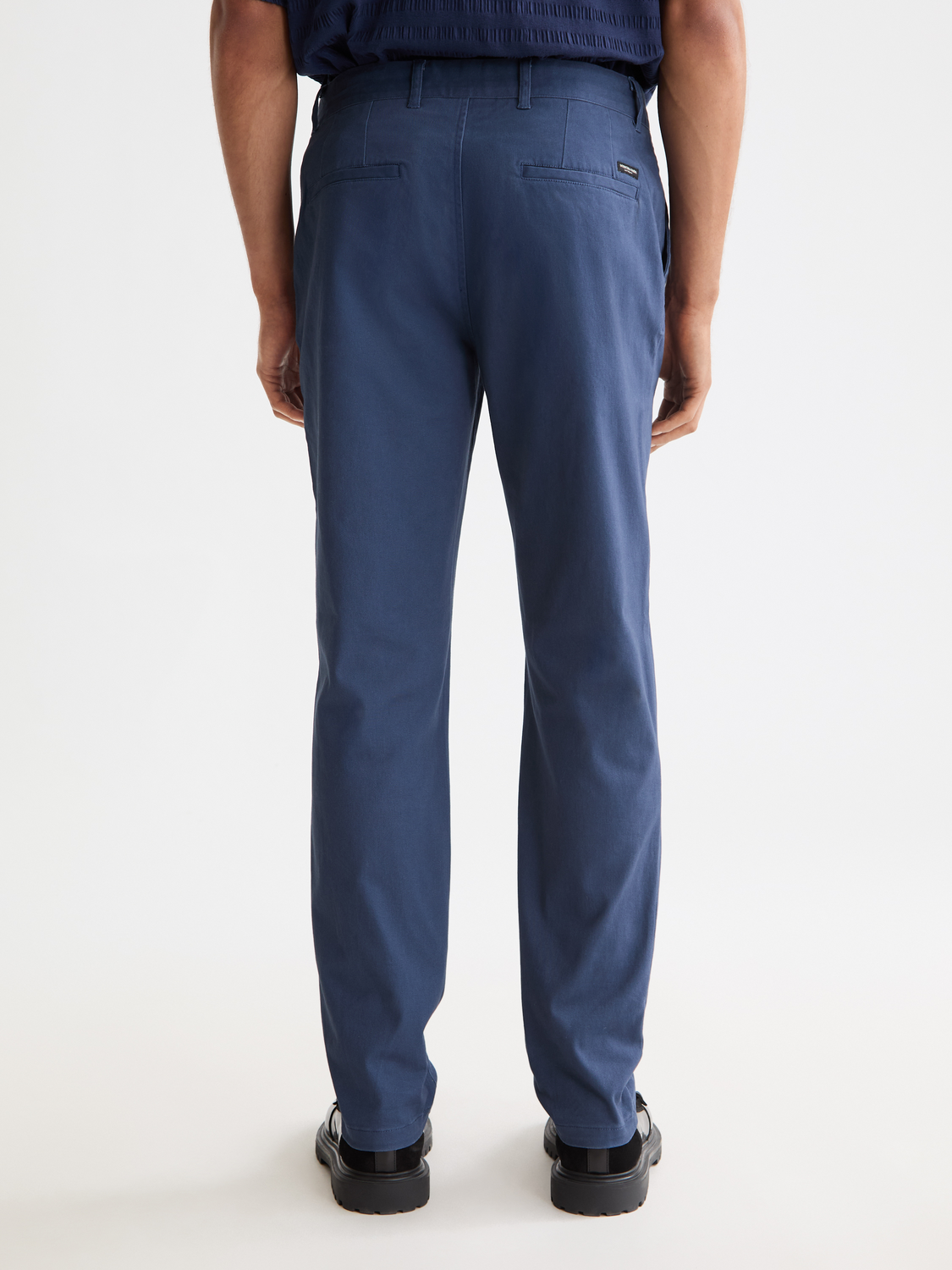 Seasonal Essentials Stuart Slim chino