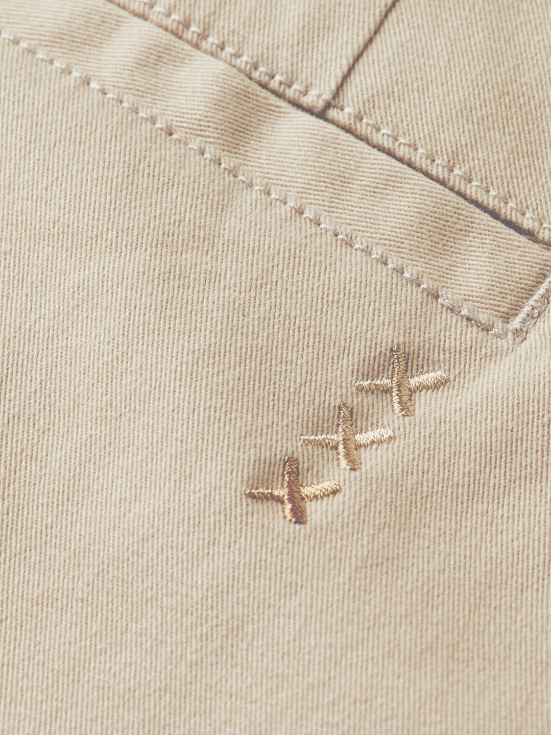 Seasonal Essentials Drift tapered chino