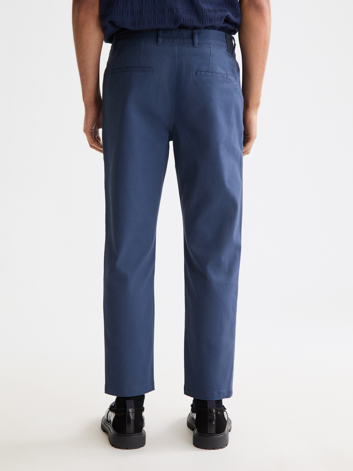 Seasonal Essentials Drift tapered chino
