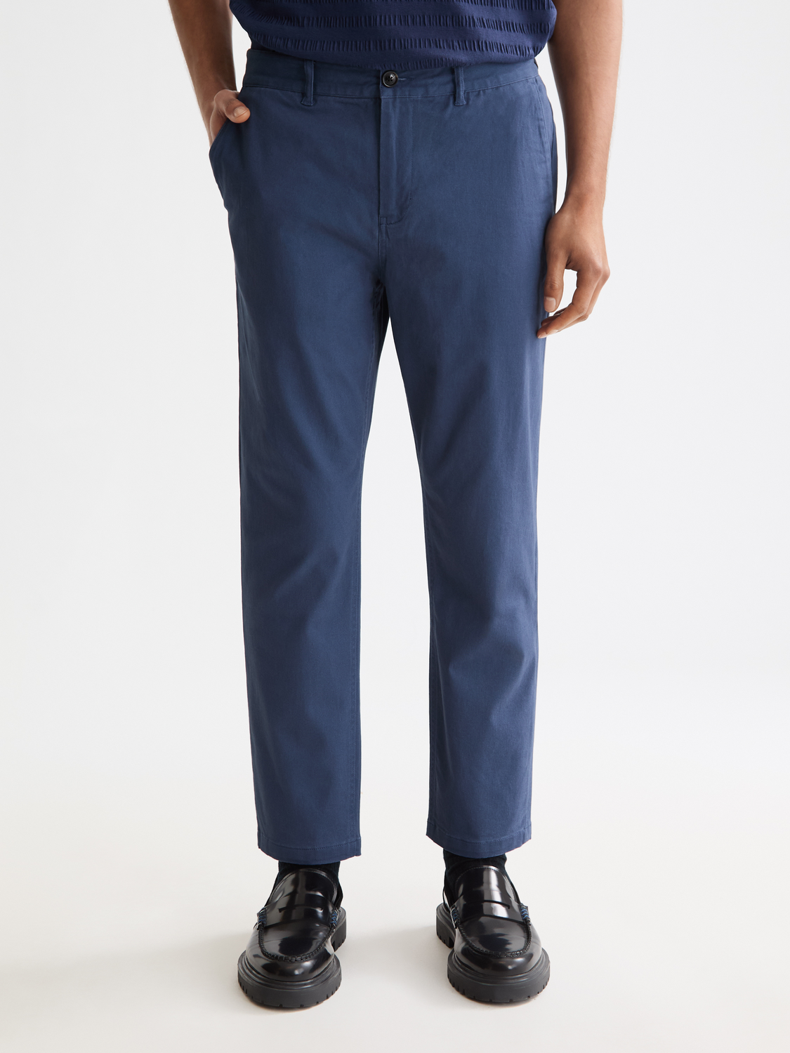 Seasonal Essentials Drift tapered chino