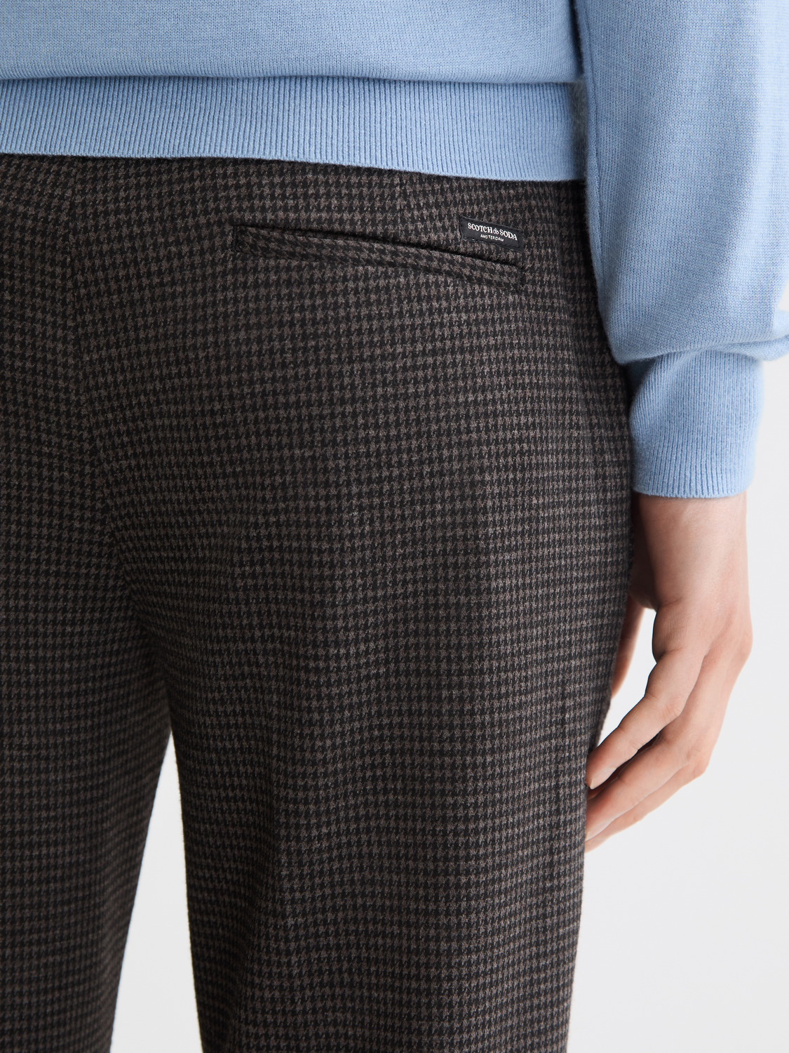 Seasonal Essentials Mott Chinos
