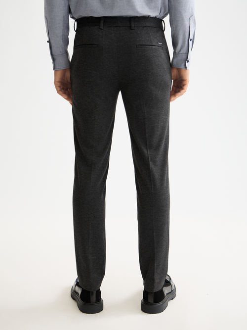 Seasonal Essentials Mott Chinos