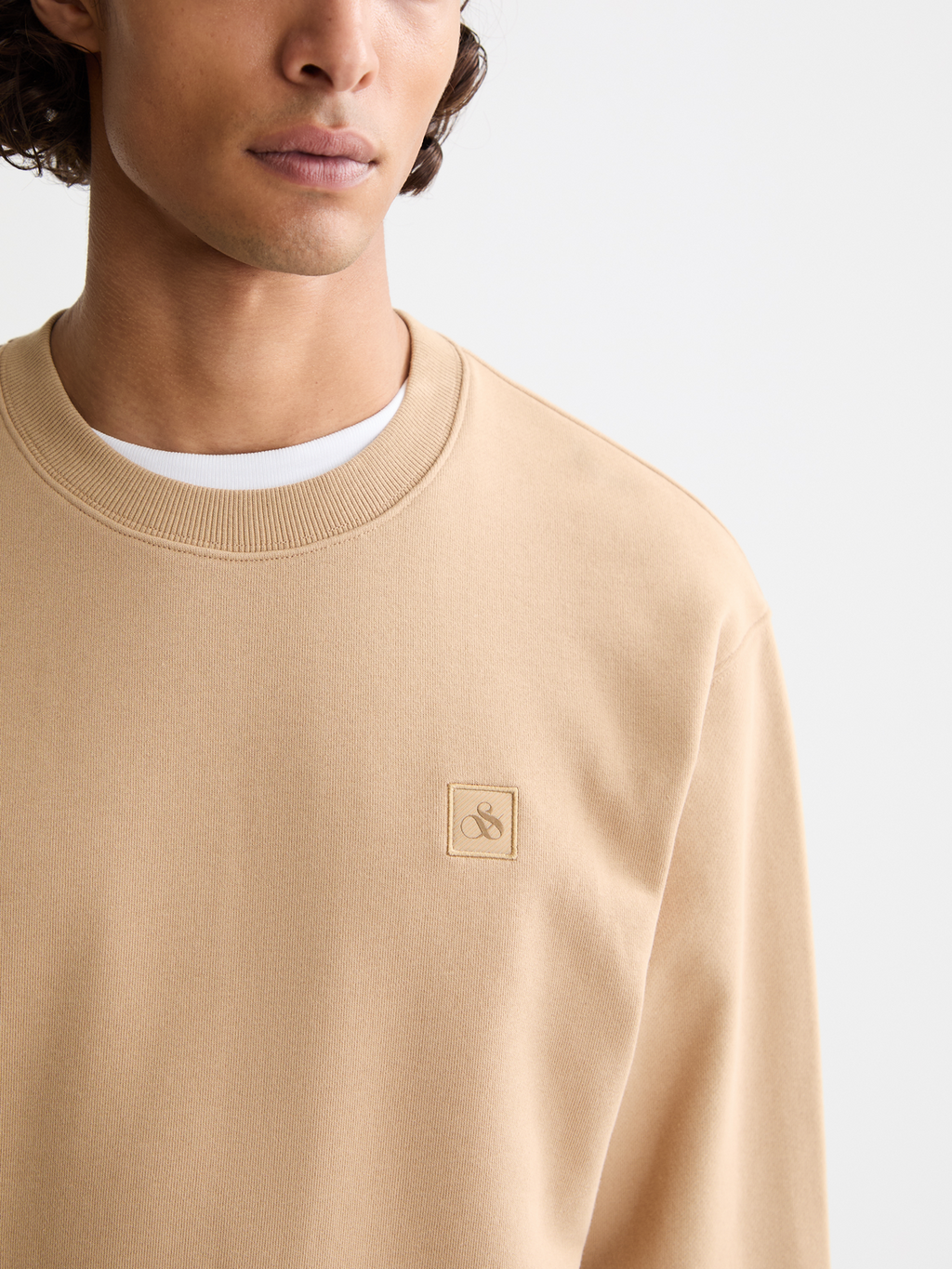 Seasonal Essentials Regular logo sweatshirt