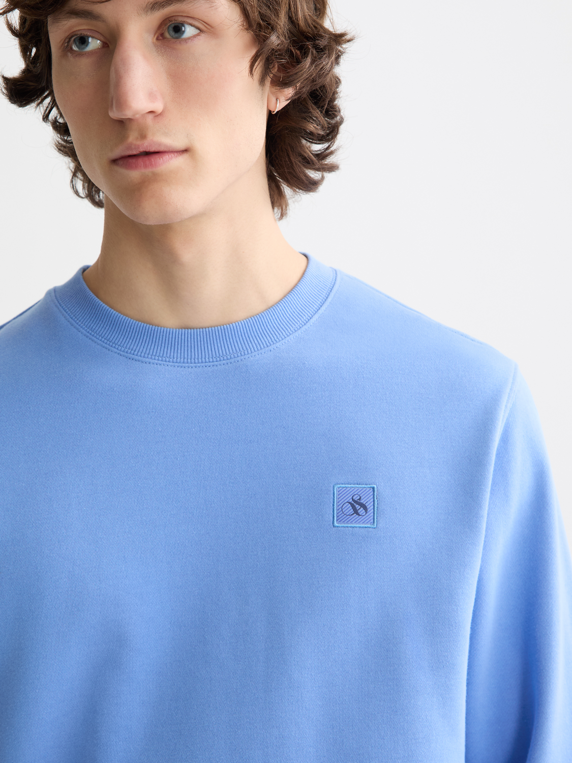 Seasonal Essentials Regular logo sweatshirt