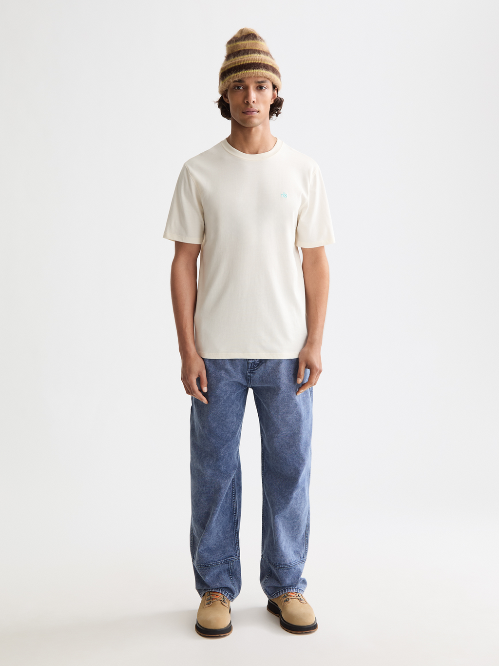 Seasonal Essentials logo t-shirt