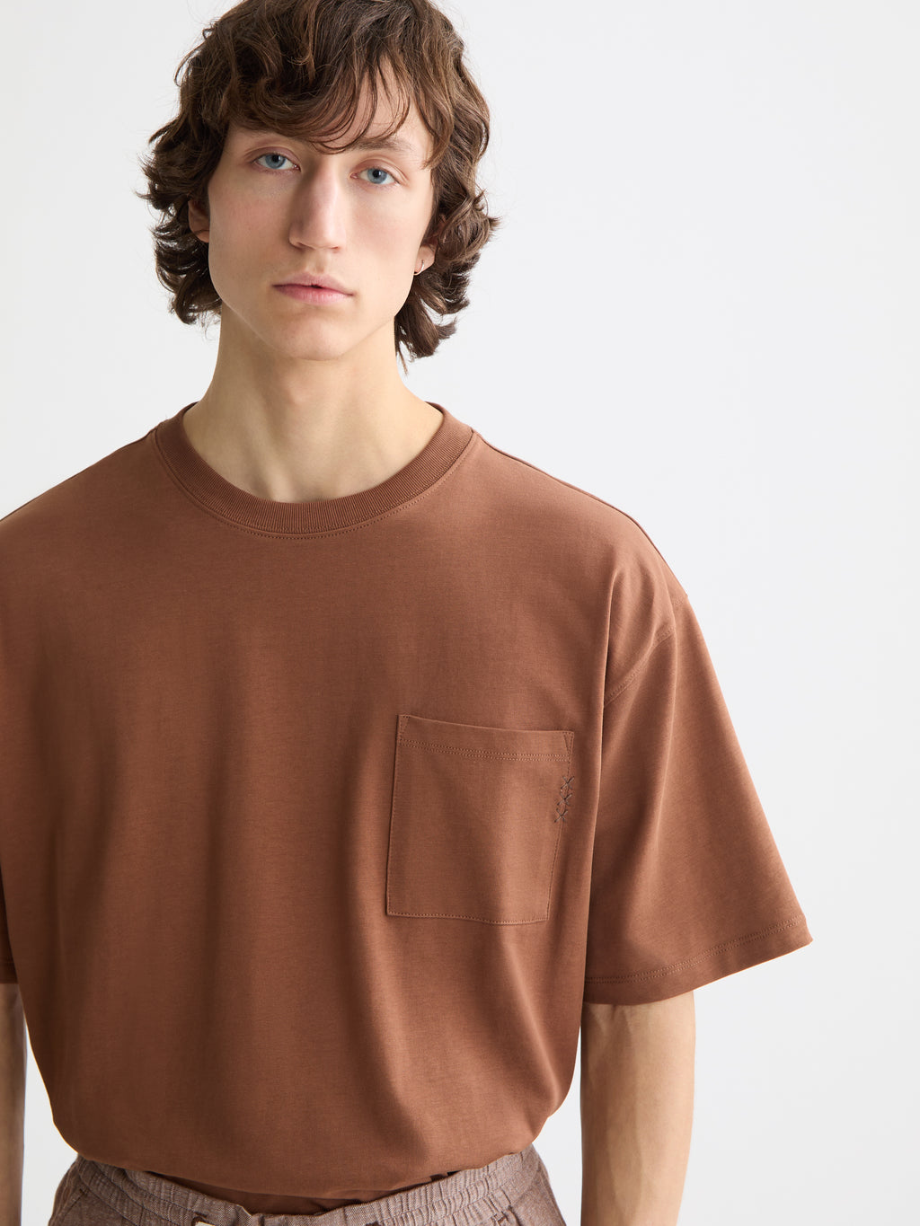 Seasonal Essentials 3 crosses pocket t-shirt