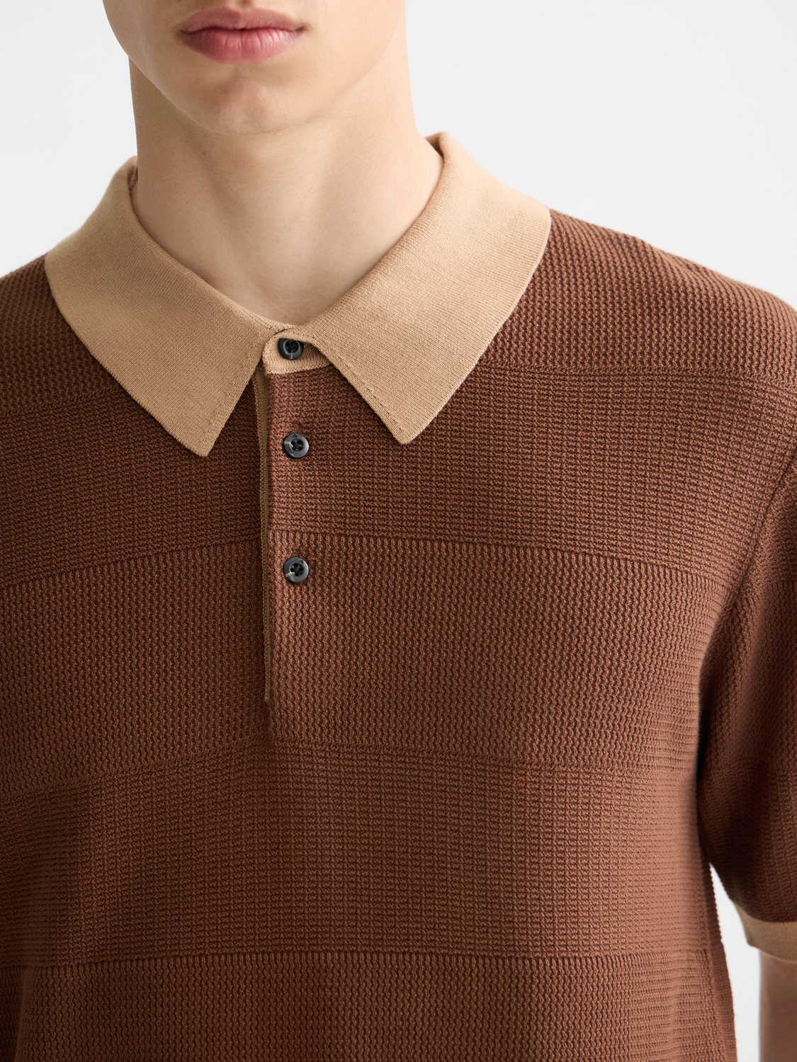 Knitted tonal striped regular polo