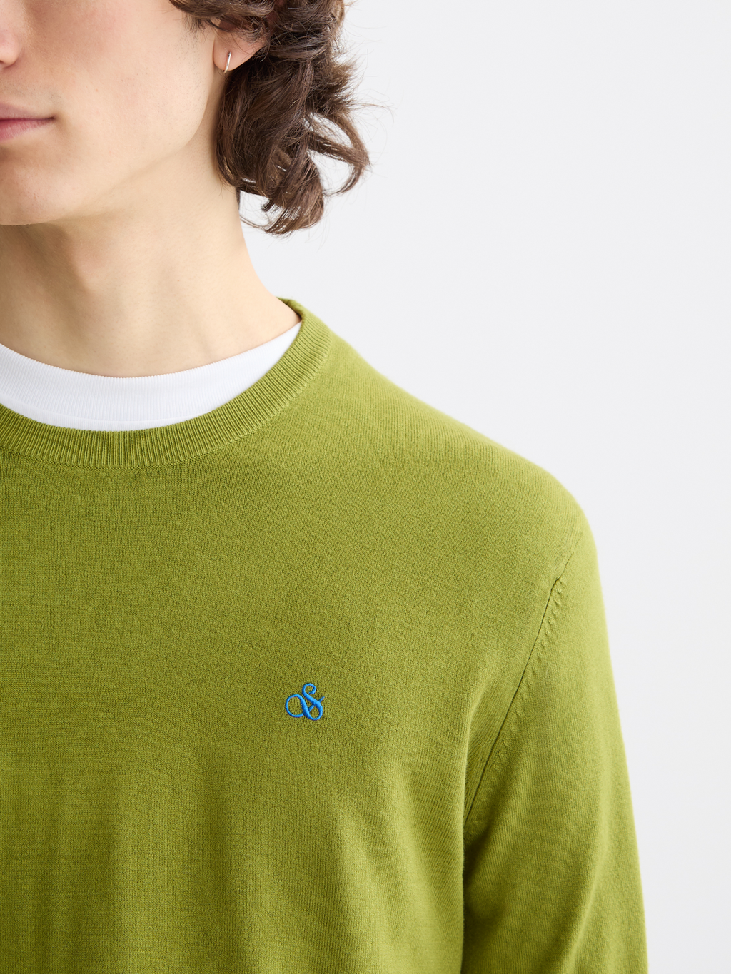 Seasonal Essentials ecovero blend crewneck