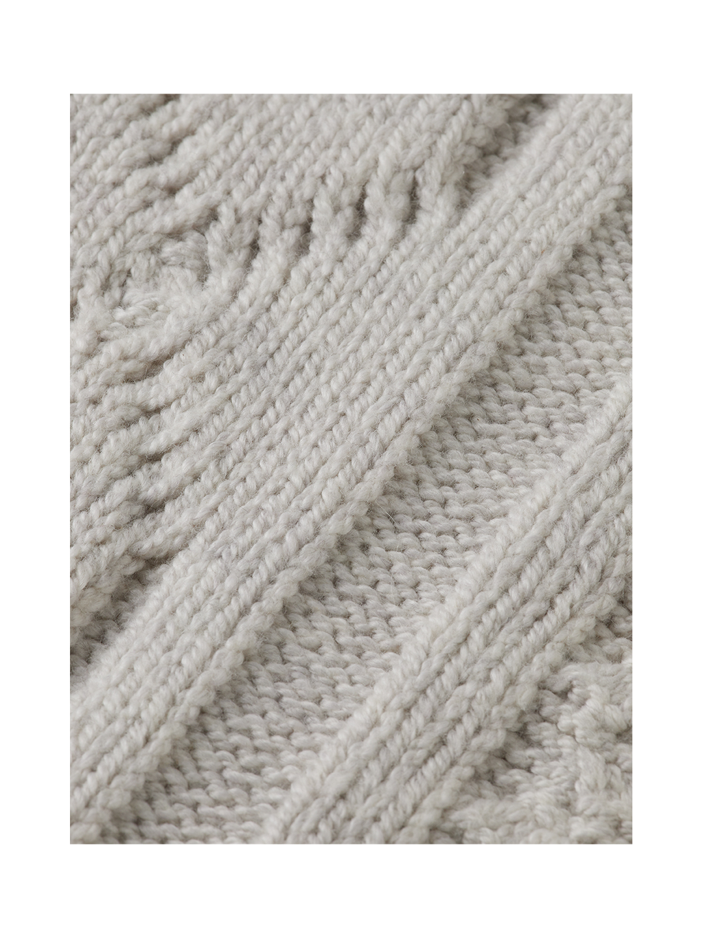 V-Neck chunky cable loose pullover
