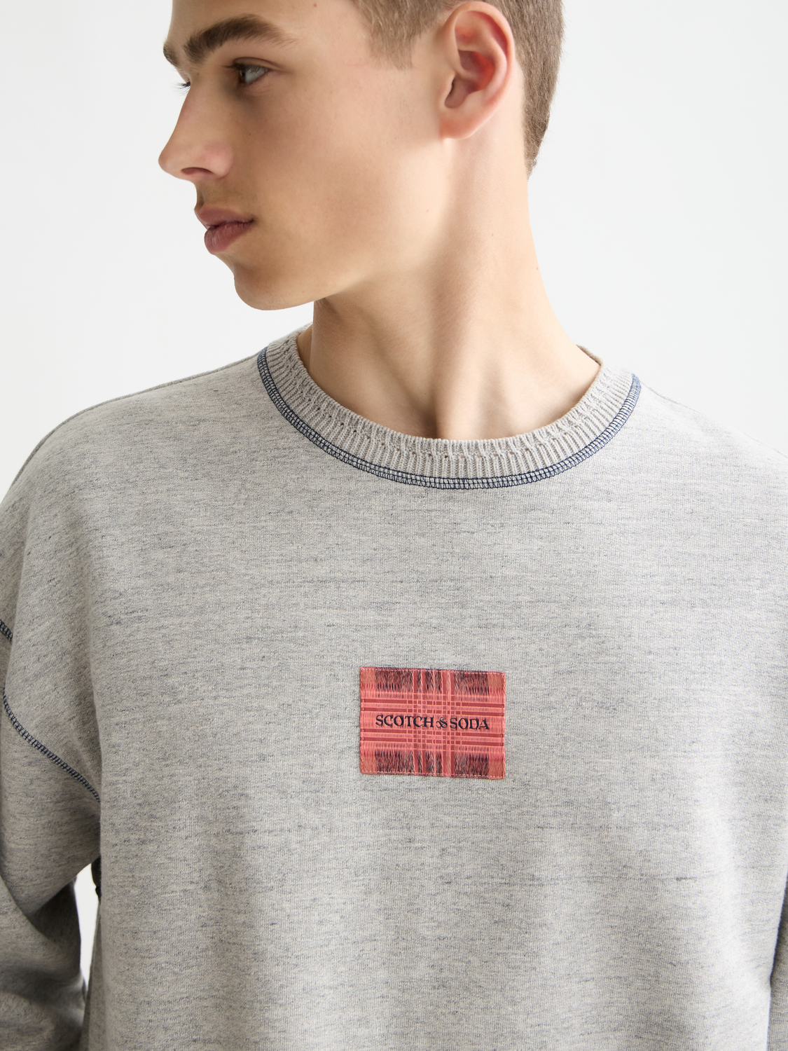 Loose Label Sweatshirt