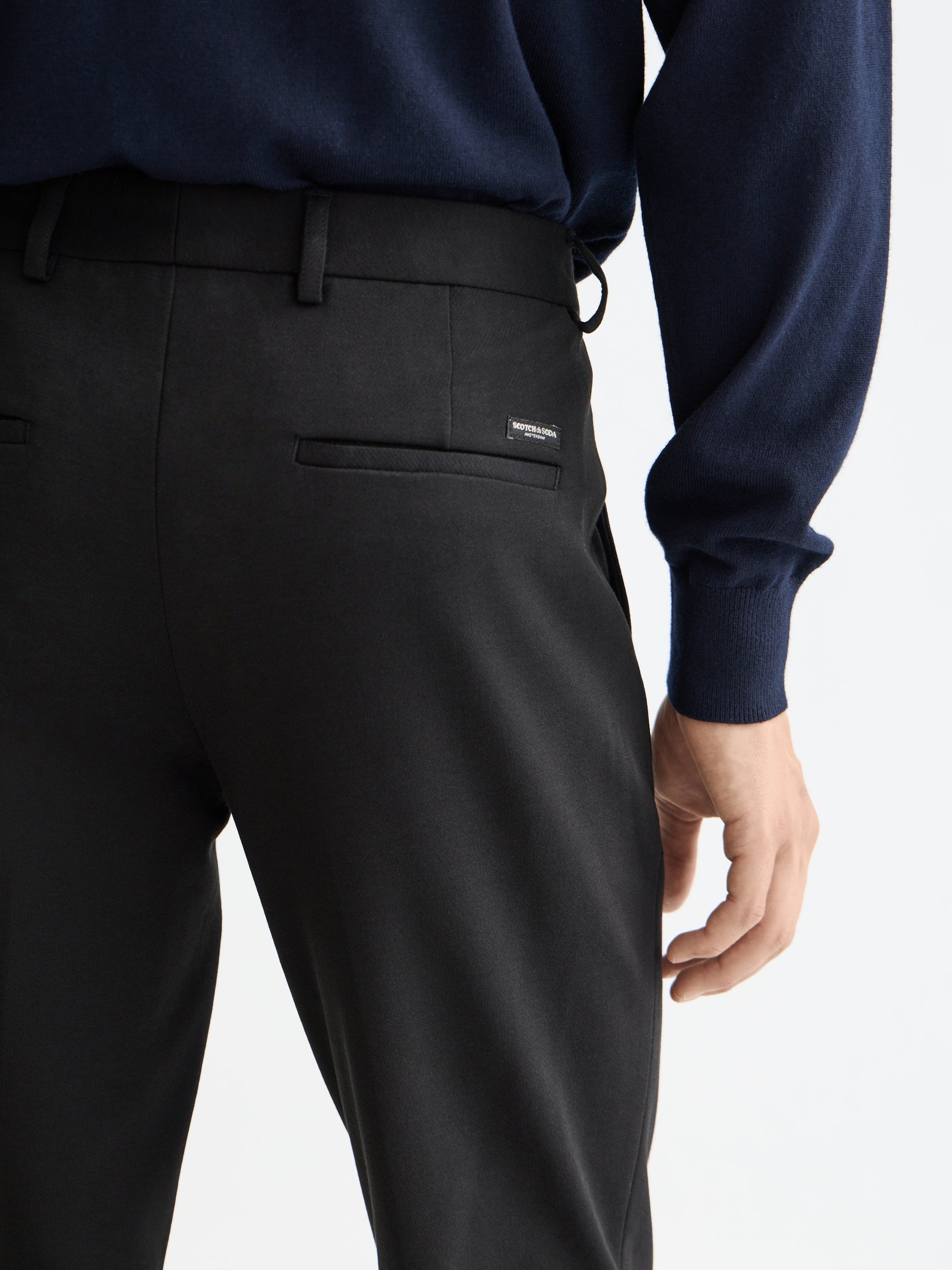 Mott tailored knitted yarn dyed chino - BLACK
