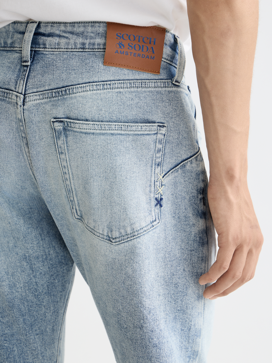 Core die Zee Straight Jeans Blaue Geschichte