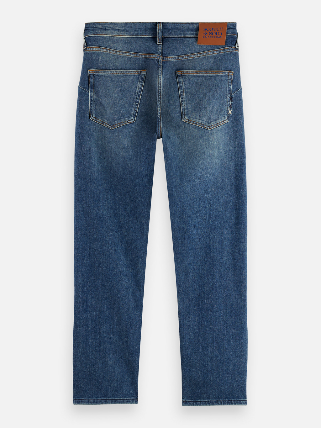 Core die Zee Straight Fit Jeans Blau bewegt