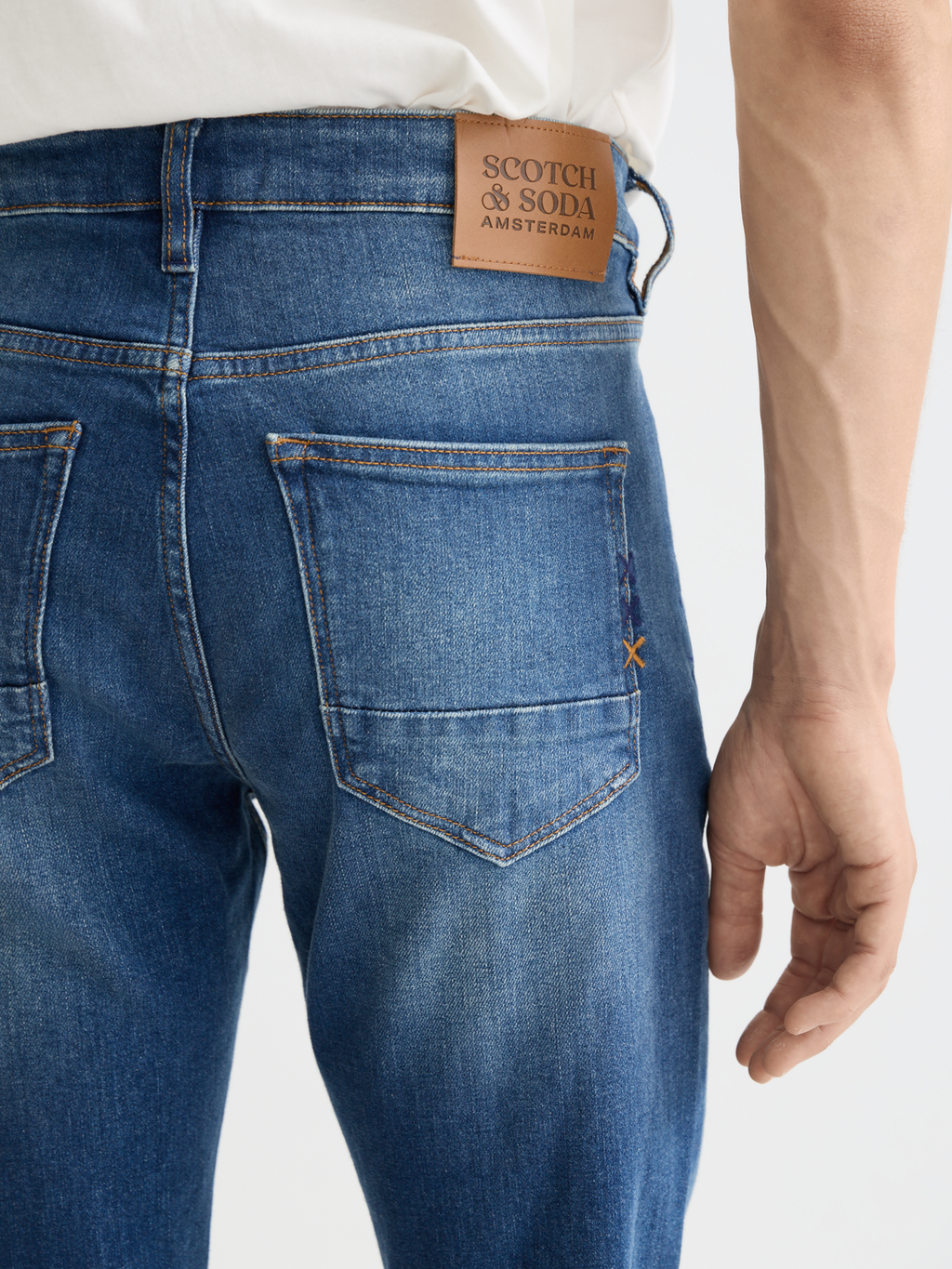 Essentials Skim skinny jeans