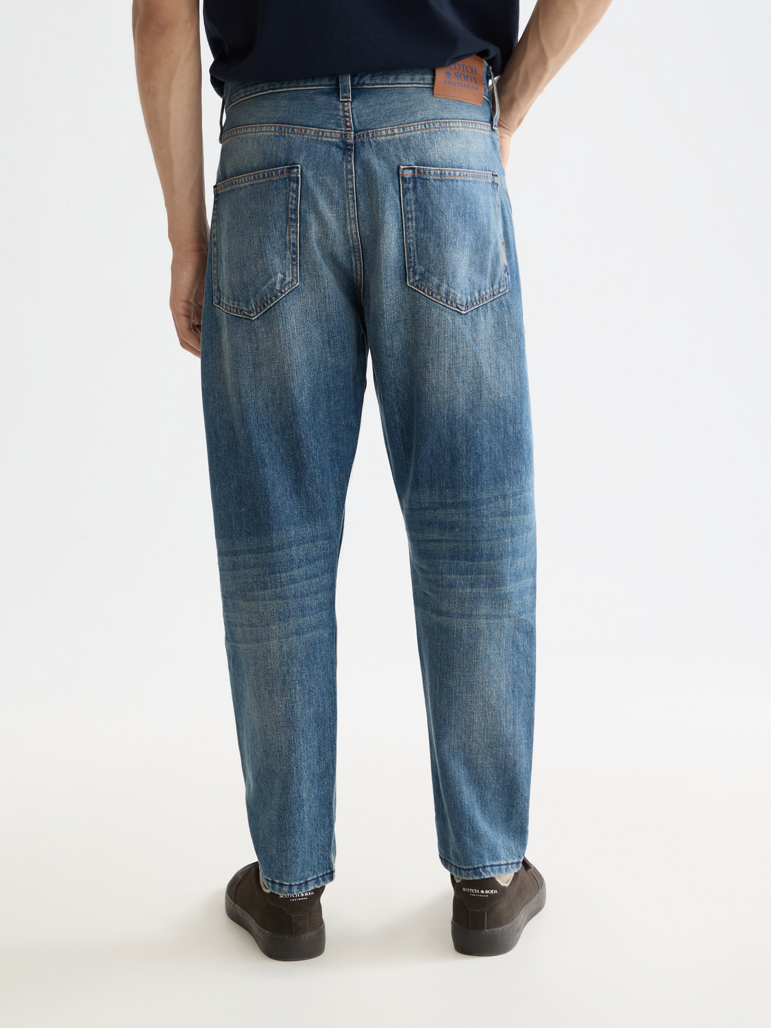 Essentials Dean Loose Tapered Denim– EDIT CLOTHING TAPERED LOOSE 
