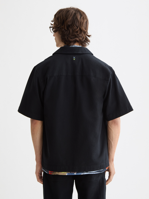 Structured cotton short-sleeved shirt