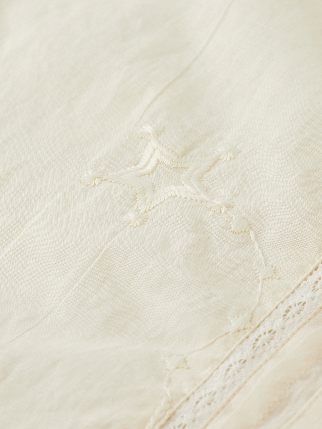 Fringe embroidered shirt