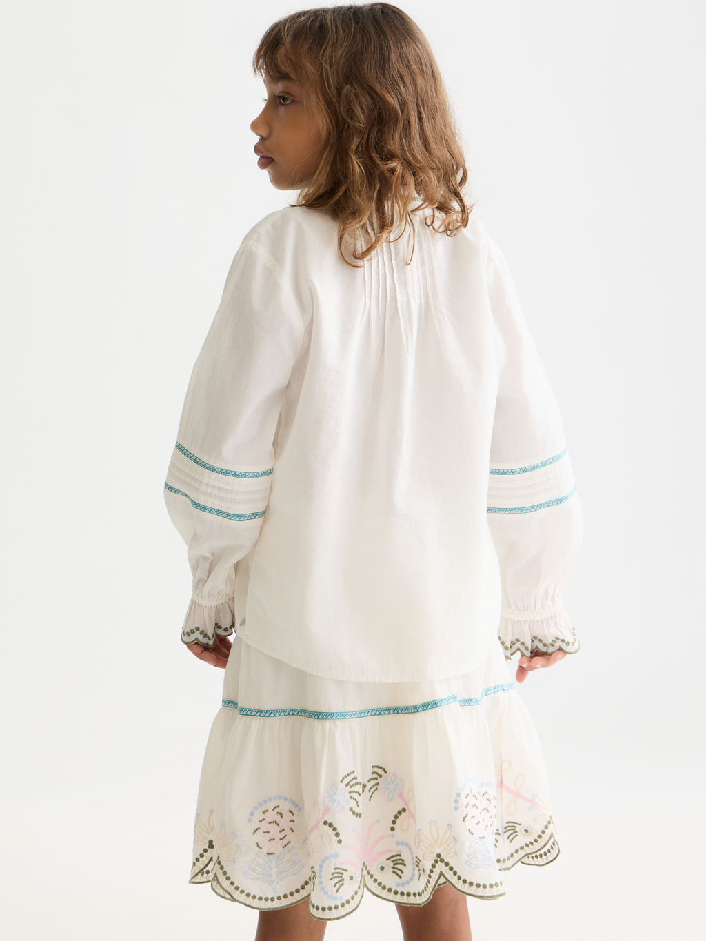 Embroidered cuff longsleeve cotton shirt