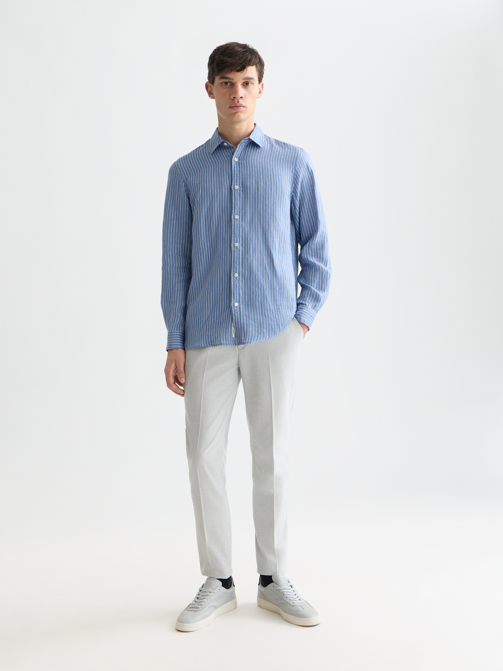 Mott structured weave tailored chino