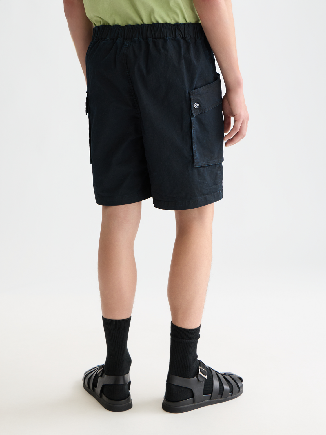 Washed cottonblend cargo loosefit bermuda shorts