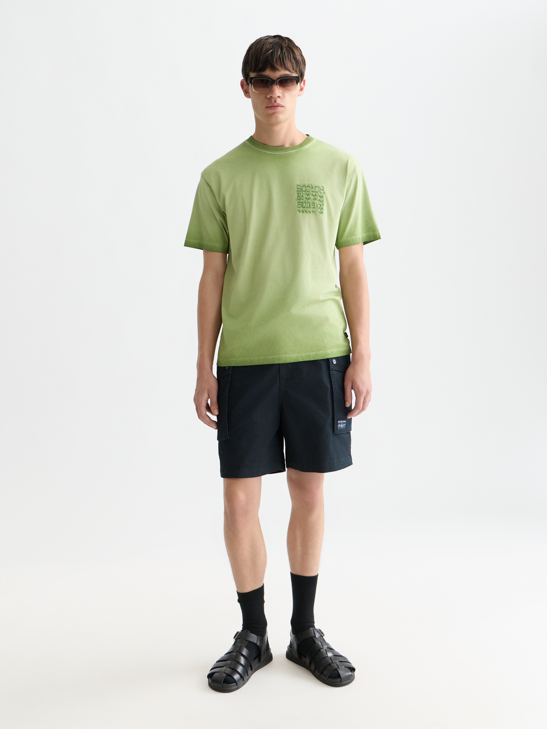 Washed cottonblend cargo loosefit bermuda shorts