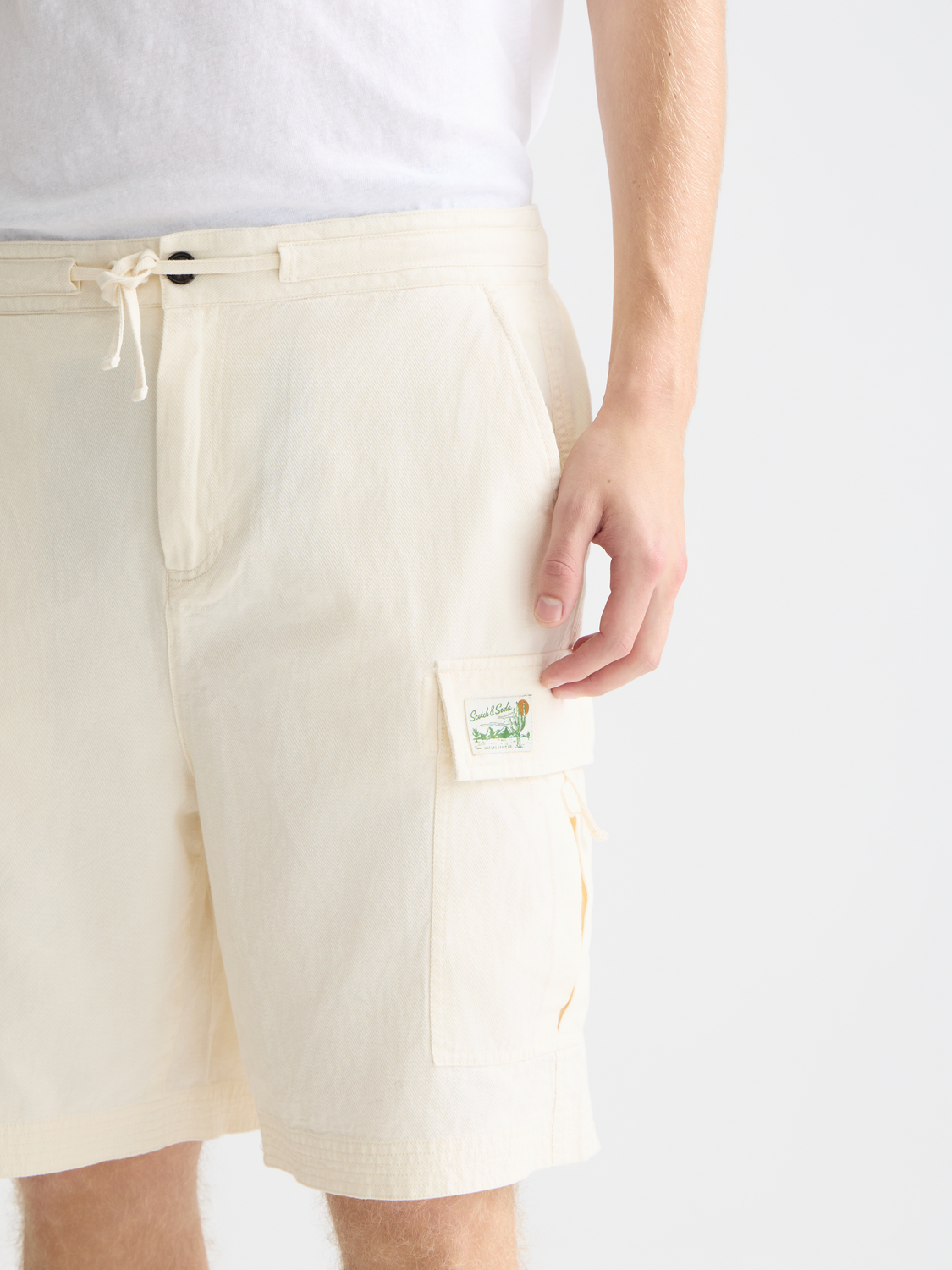 Linenblend relaxedfit cargo bermuda shorts