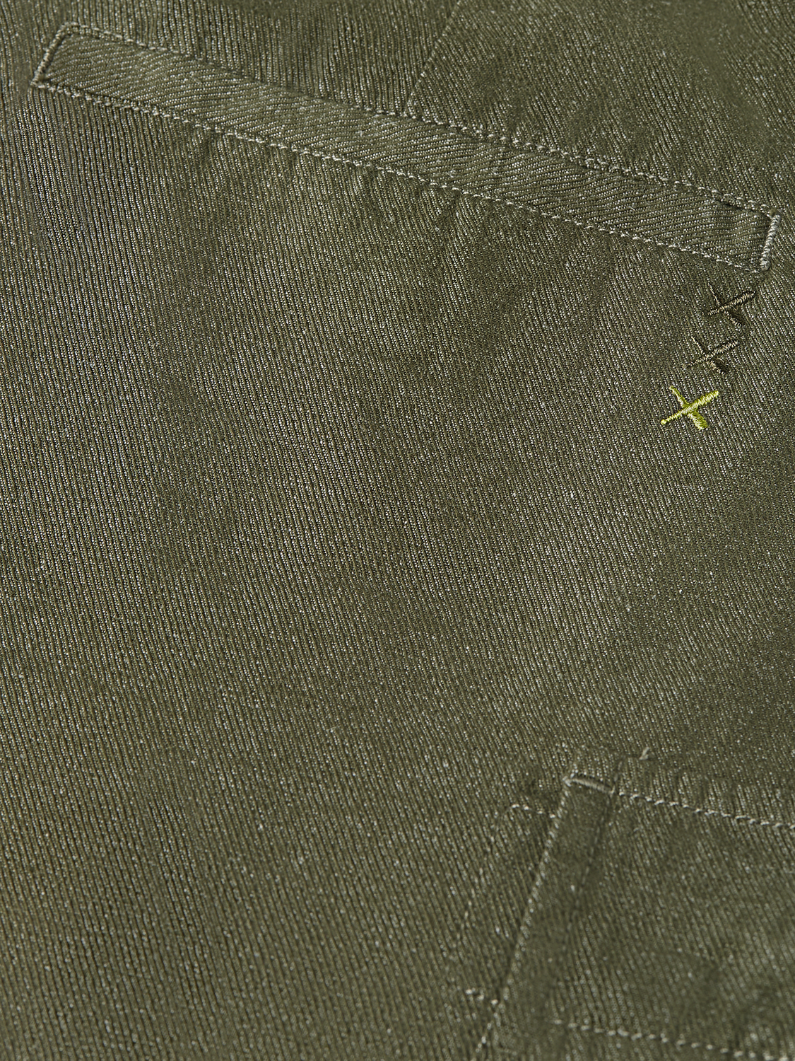 Relaxed cargo bermuda shorts