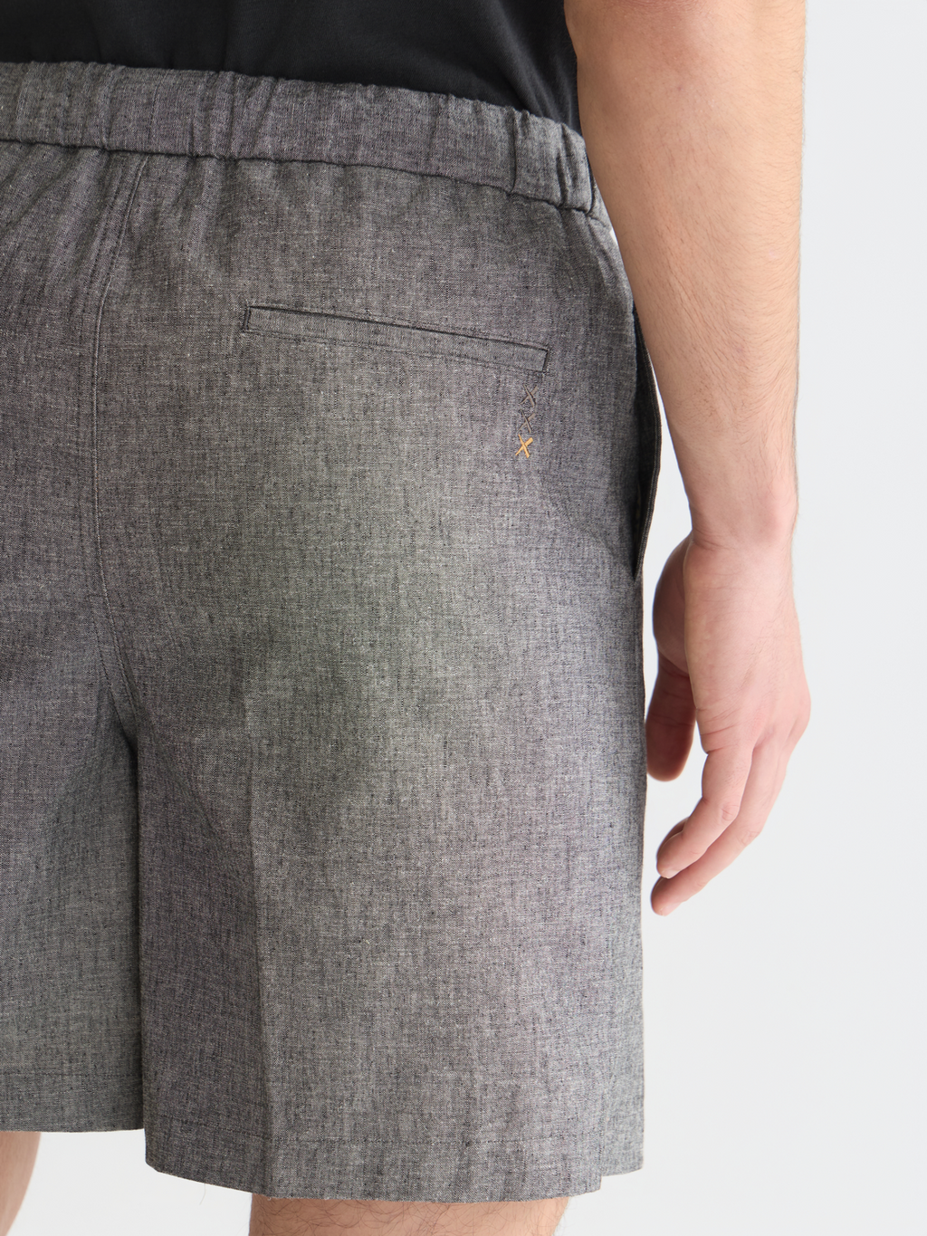 Tailored bermuda shorts