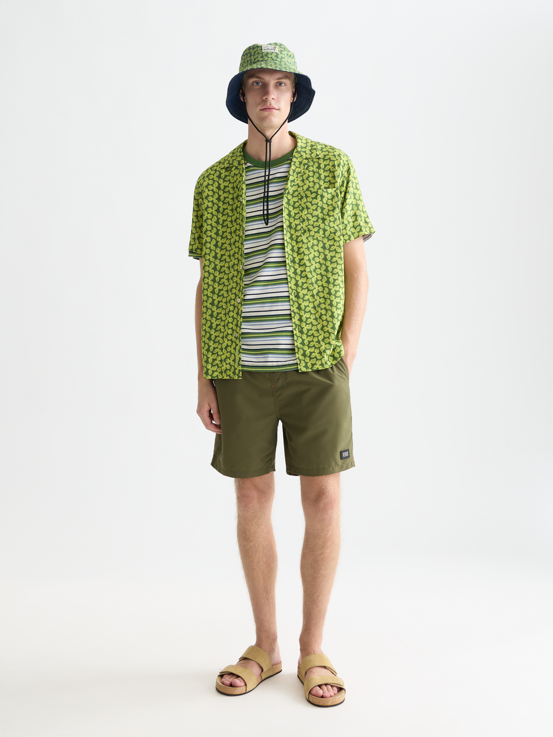 Solid midlength swim shorts