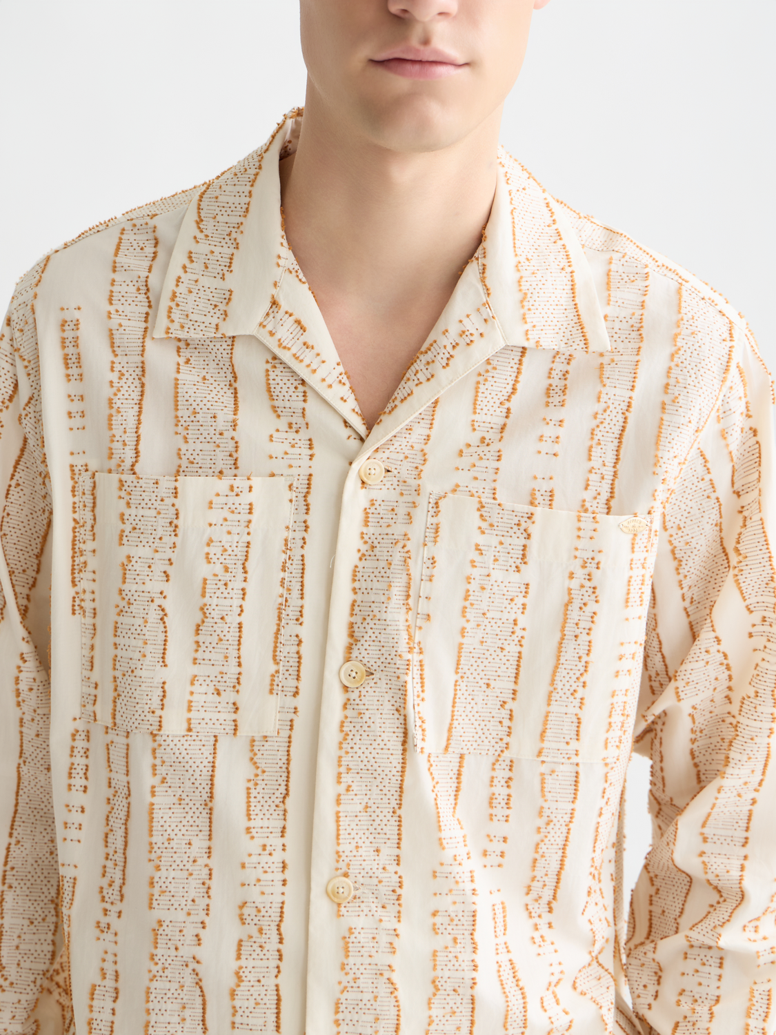 Jacquard structure relaxed shirt