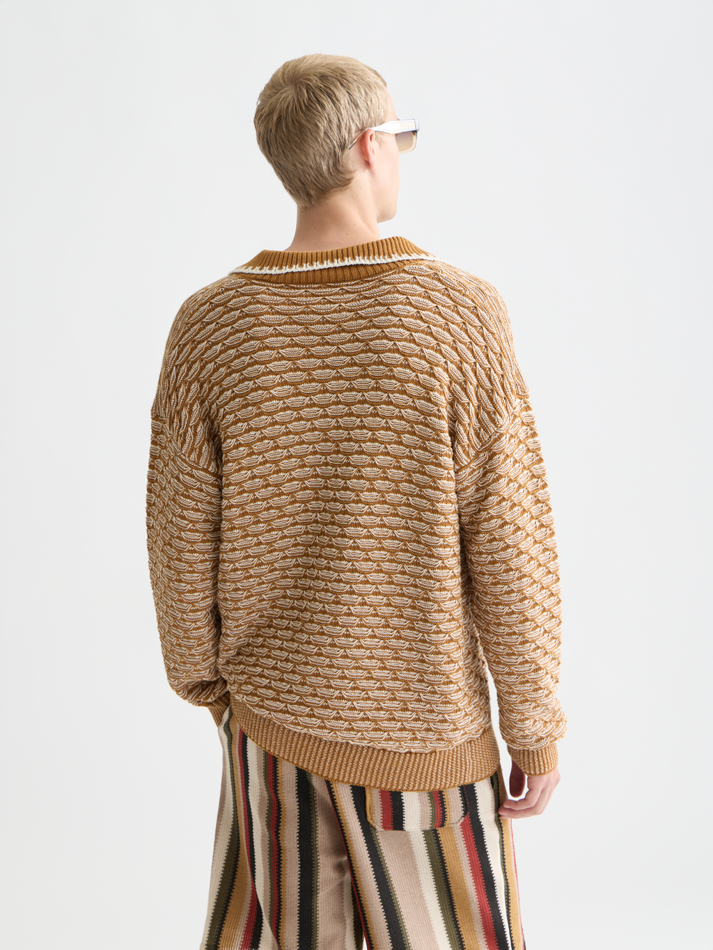 Dropped shoulder structure polo