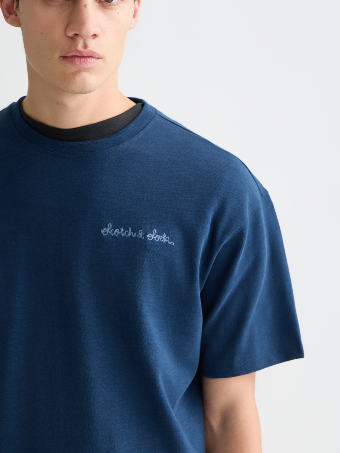 Slubyarn chest pocket artwork relaxed fit T-shirt