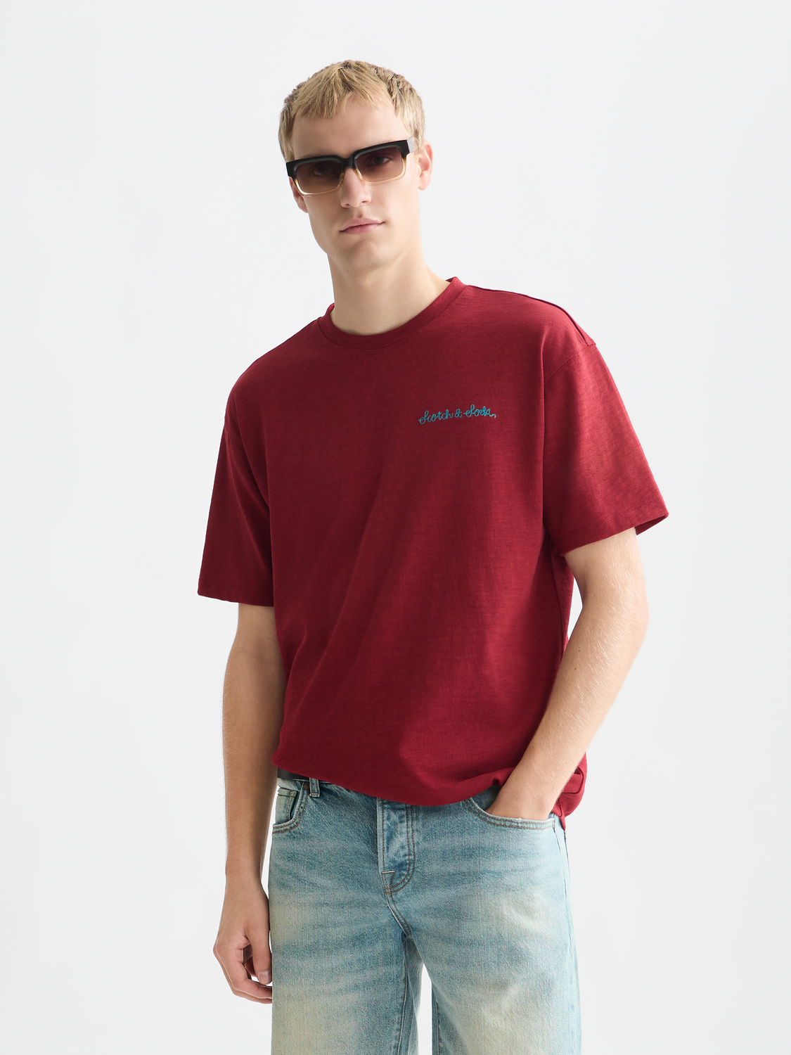 Slubyarn chest pocket artwork relaxedfit Tshirt