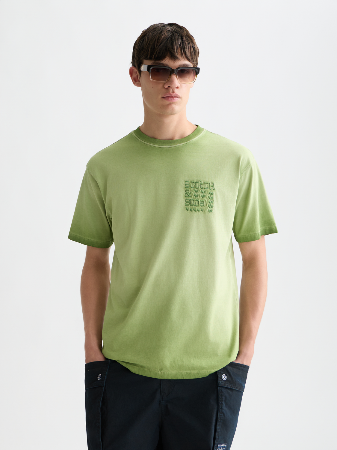 Embroidered artwork relaxed T-shirt