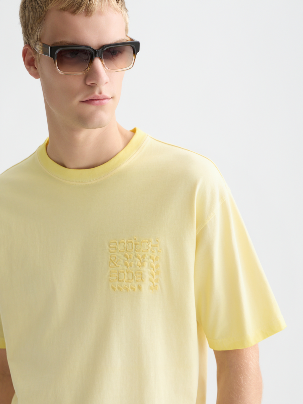 Embroidered artwork relaxedfit garmentdyed Tshirt