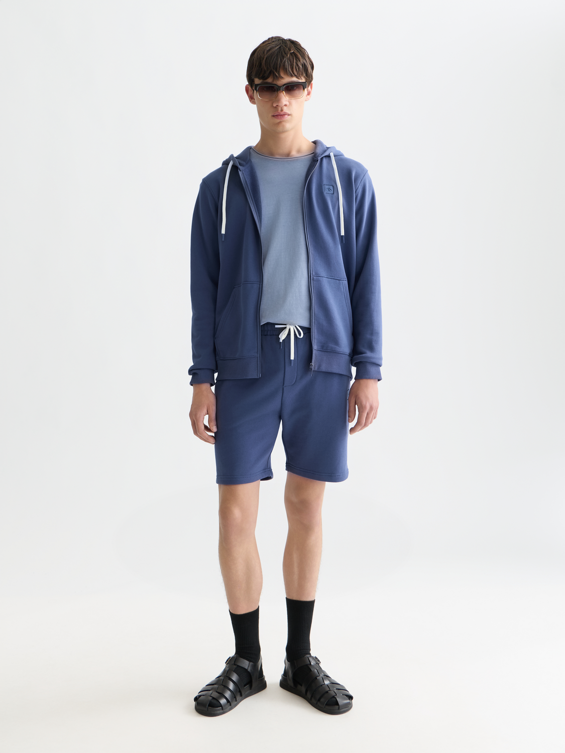 Logo badge regularfit zipthrough hoodie