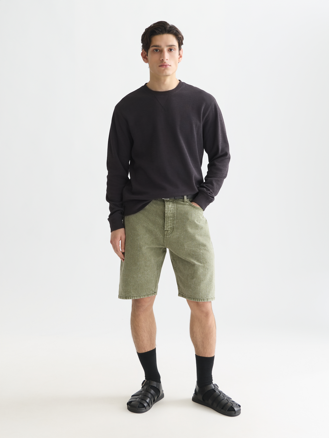 Garment-dyed sweatshirt
