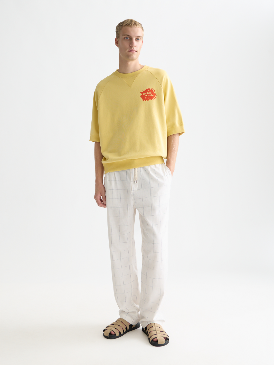 artwork loose short sleeve sweatshirt