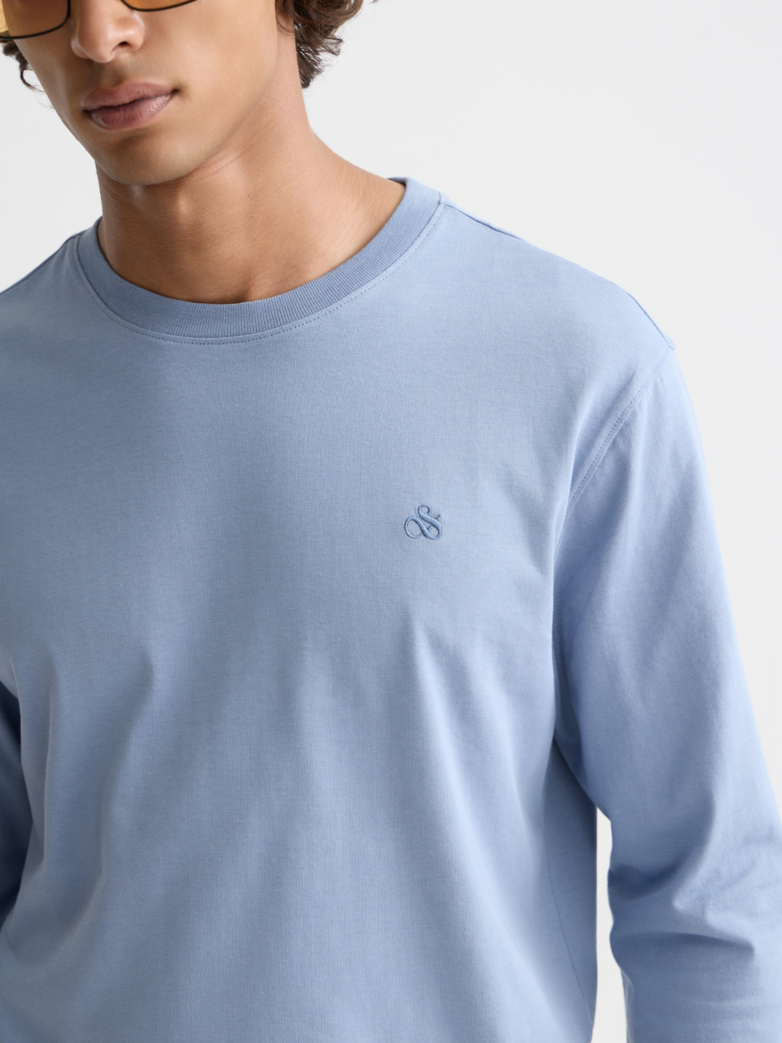 logo regular long sleeve top