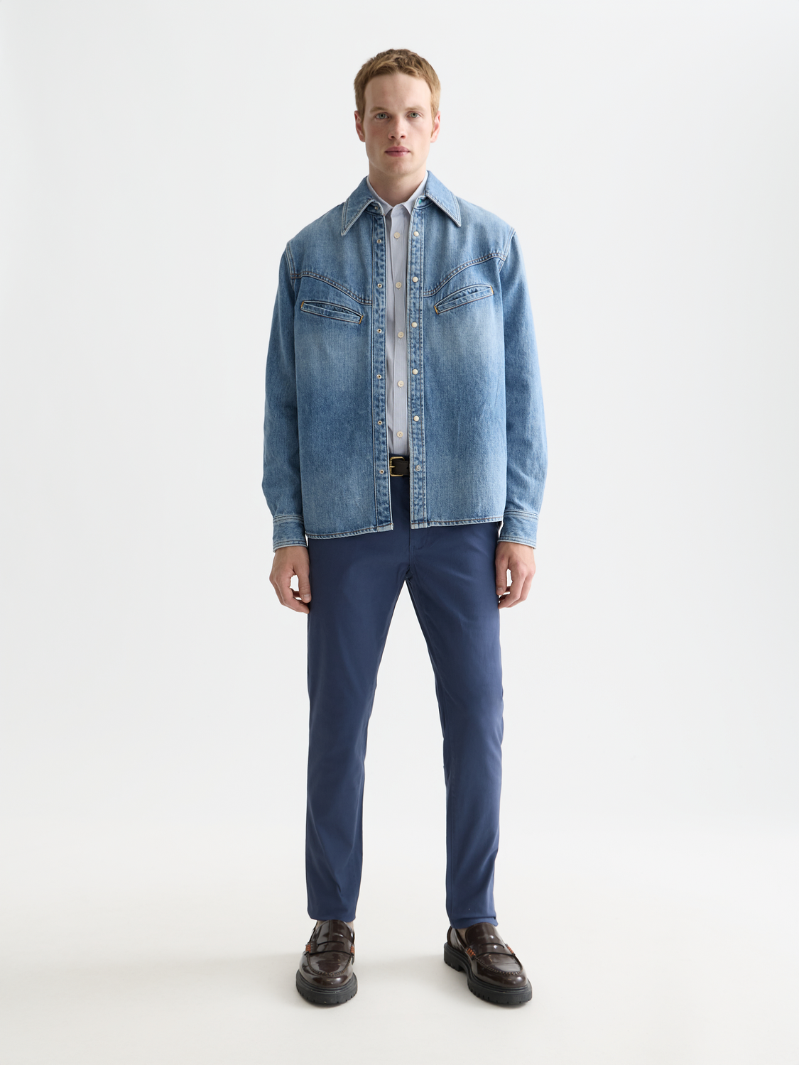 Seasonal Essentials Mott chino - OCEANA